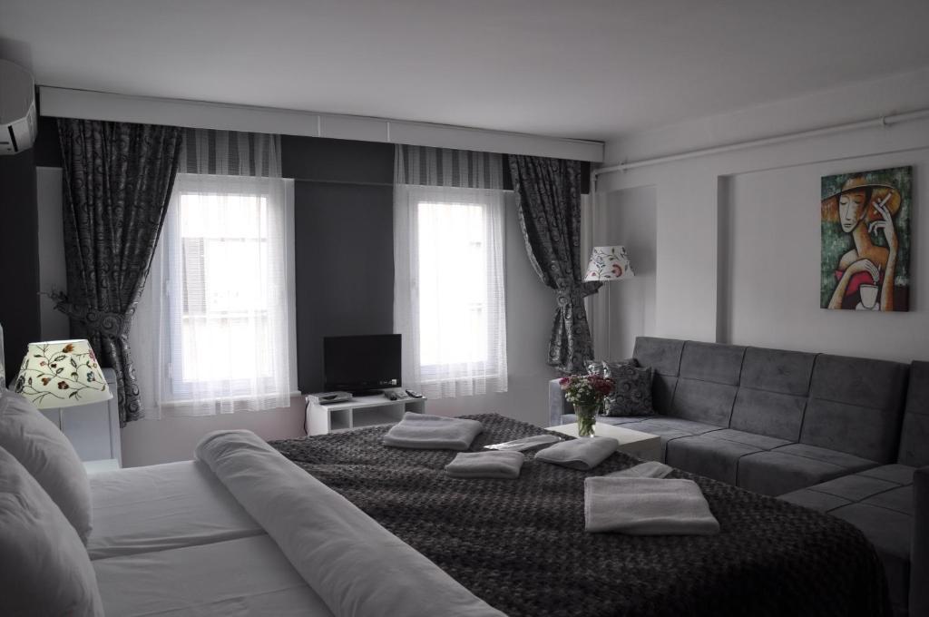 Aristo Galata Suites Istanbul Bagian luar foto